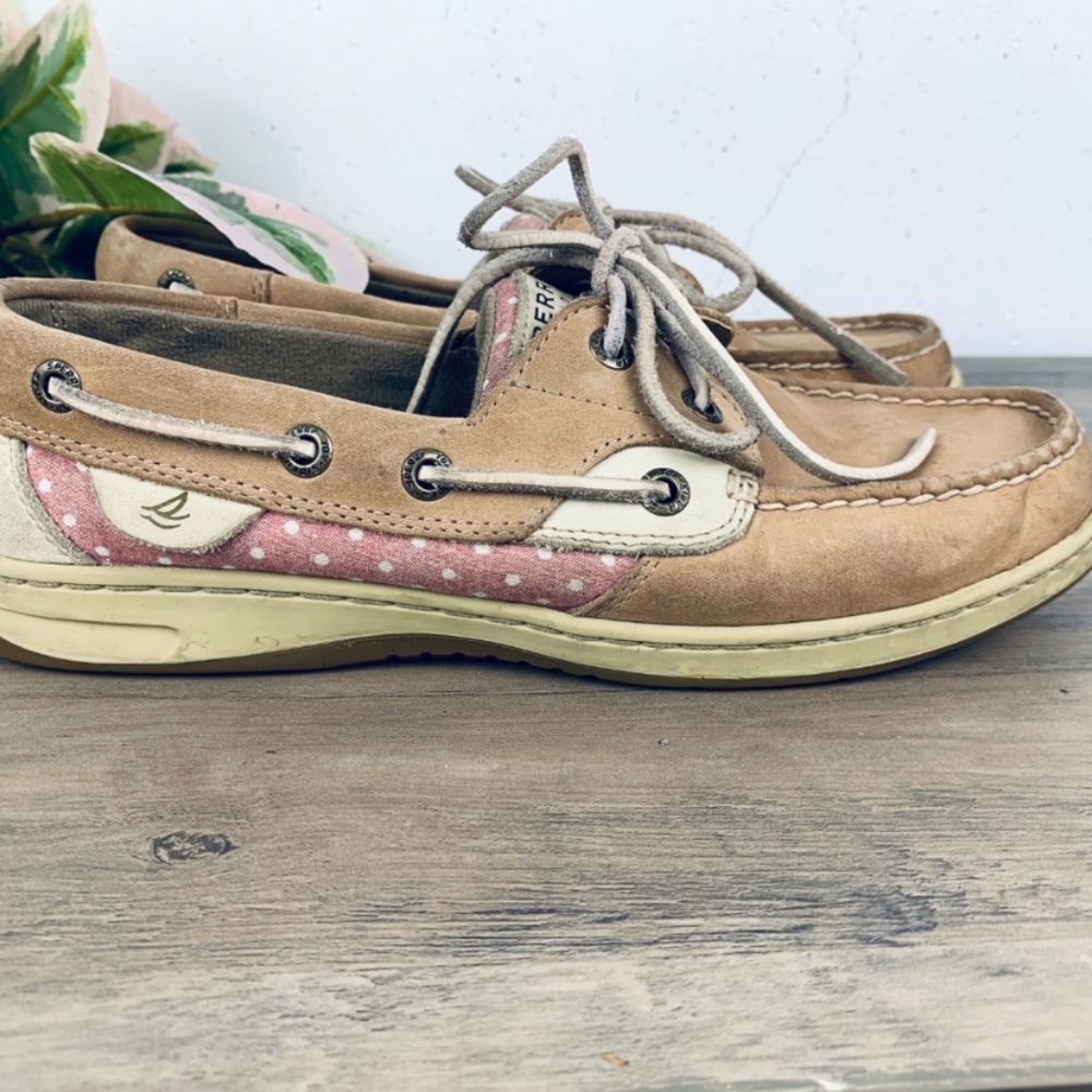 size 8 sperrys